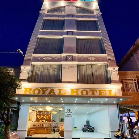 Royal Hotel Bac Lieu Buitenkant foto